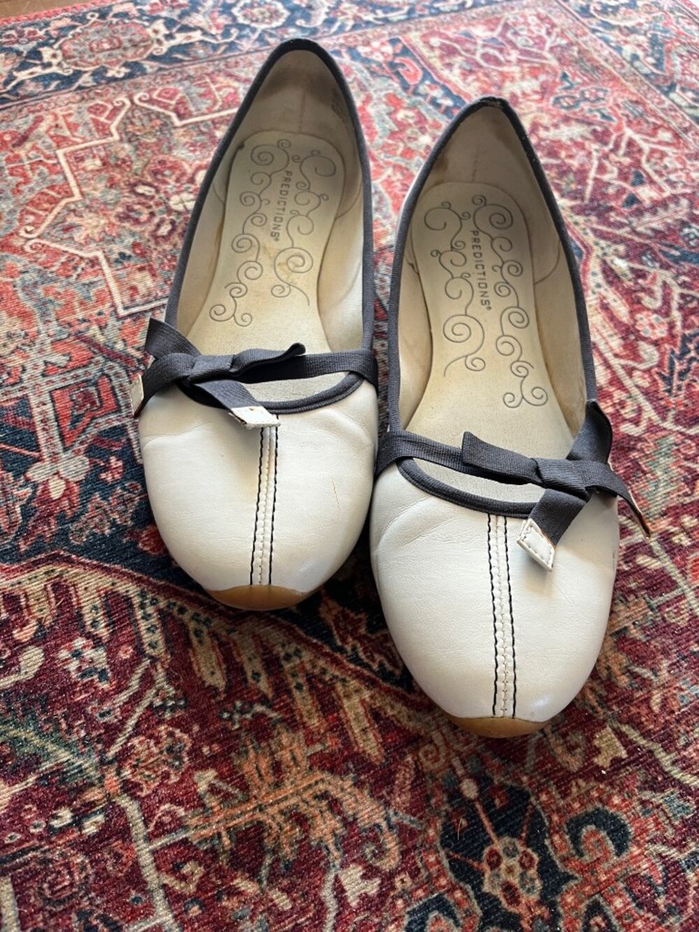 Predictions Comfort Ballet Flats Cream Off White Bow Size 7.5